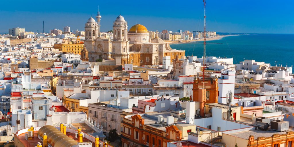 rooftops-and-cathedral-in-cadiz-andalusia-spain